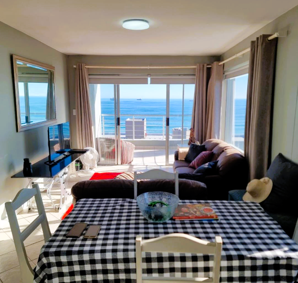 2 Bedroom Property for Sale in Beachfront Western Cape